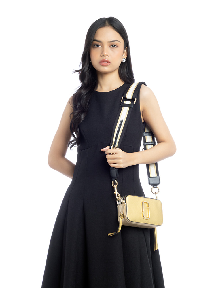 M0013381 The Snapshot Camera Bag Metalic Gold
