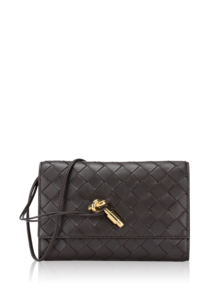 Lambskin Intrecciato Andiamo Pouch On Strap Fondant