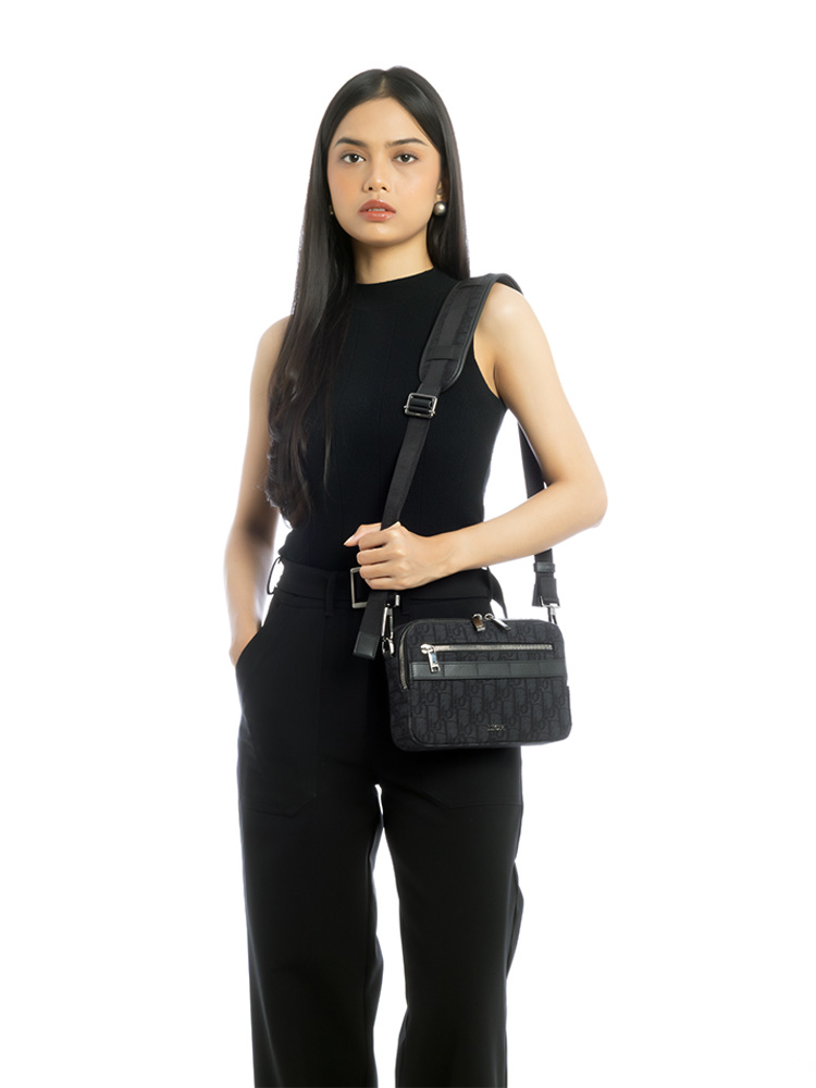 Oblique Safari Messenger Black