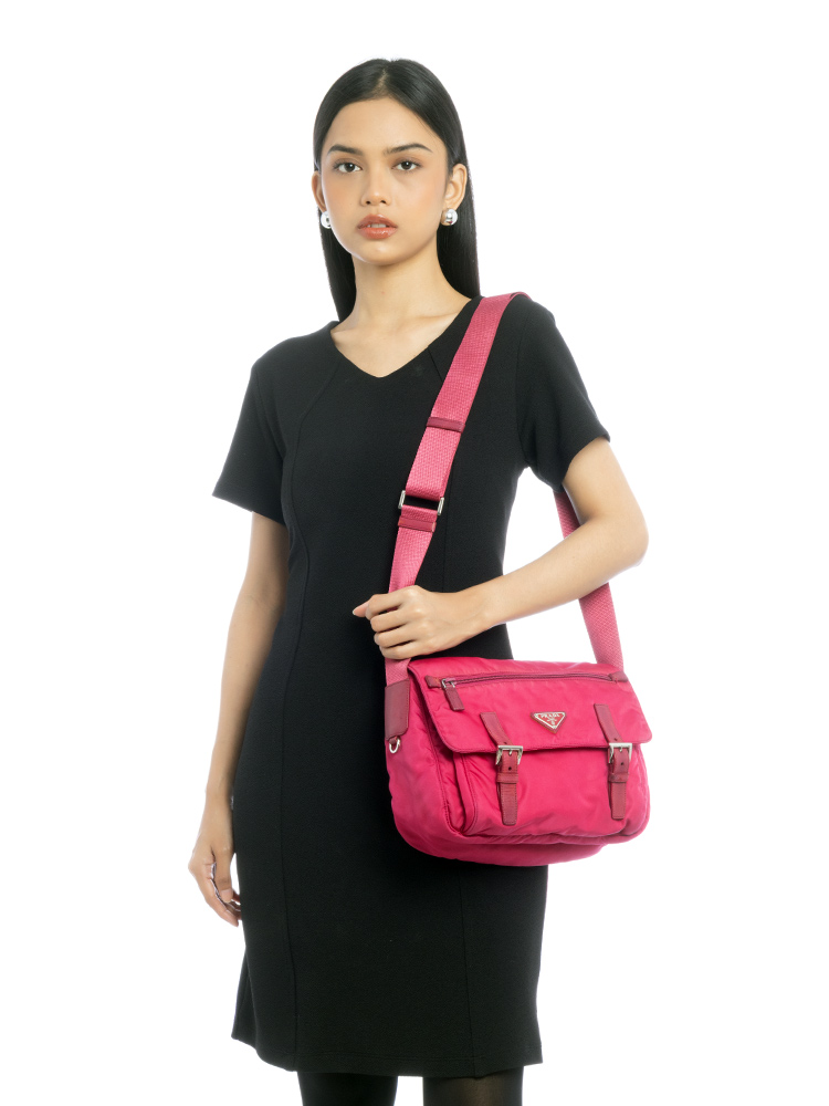 BT0421 Tessuto Saffiano Messenger Fuxia