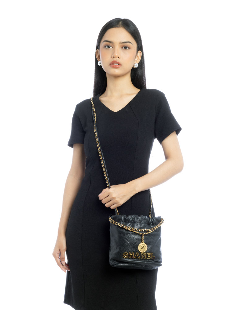 Shiny Caviar Mini Chanel 22 Black