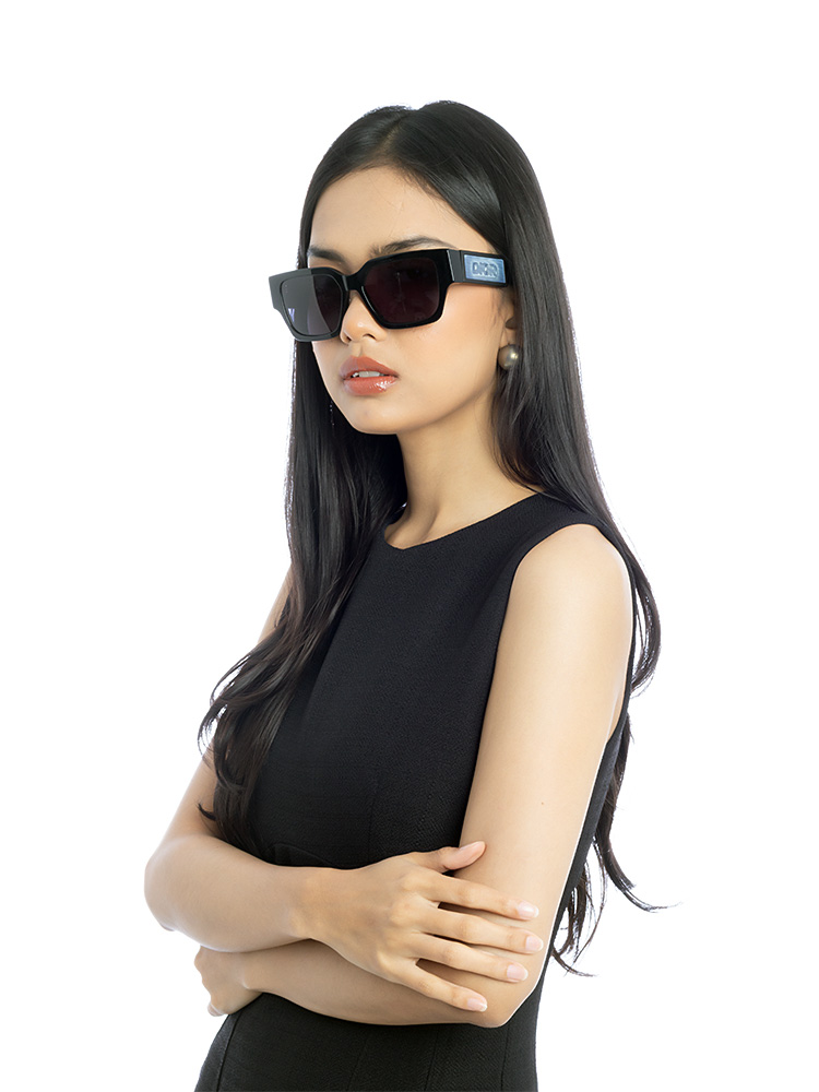 SU16B0 CD Holographic Square Sunglasses Blue Black