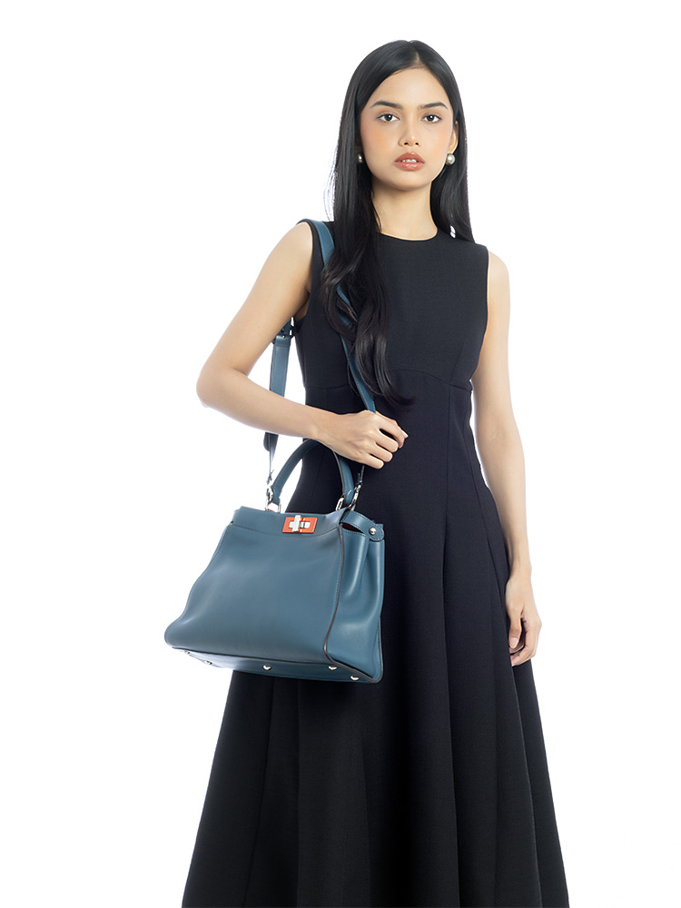 Vitello Seta Shiny Nappa Peekaboo Medium Iconic Satchel Blue