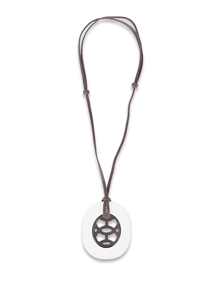 Buffalo Horn Lacquer Lift Necklace PM White