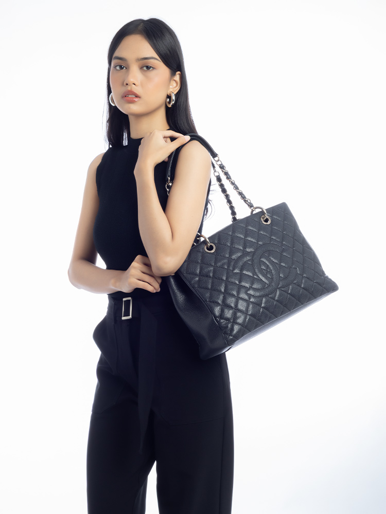 Caviar Grand Shopping Tote GST Black