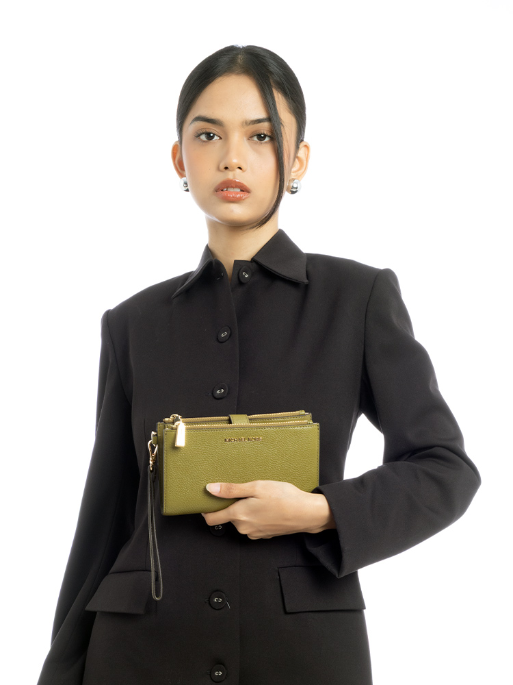 Jet Set Leather Double Zip Wristlet Pistachio