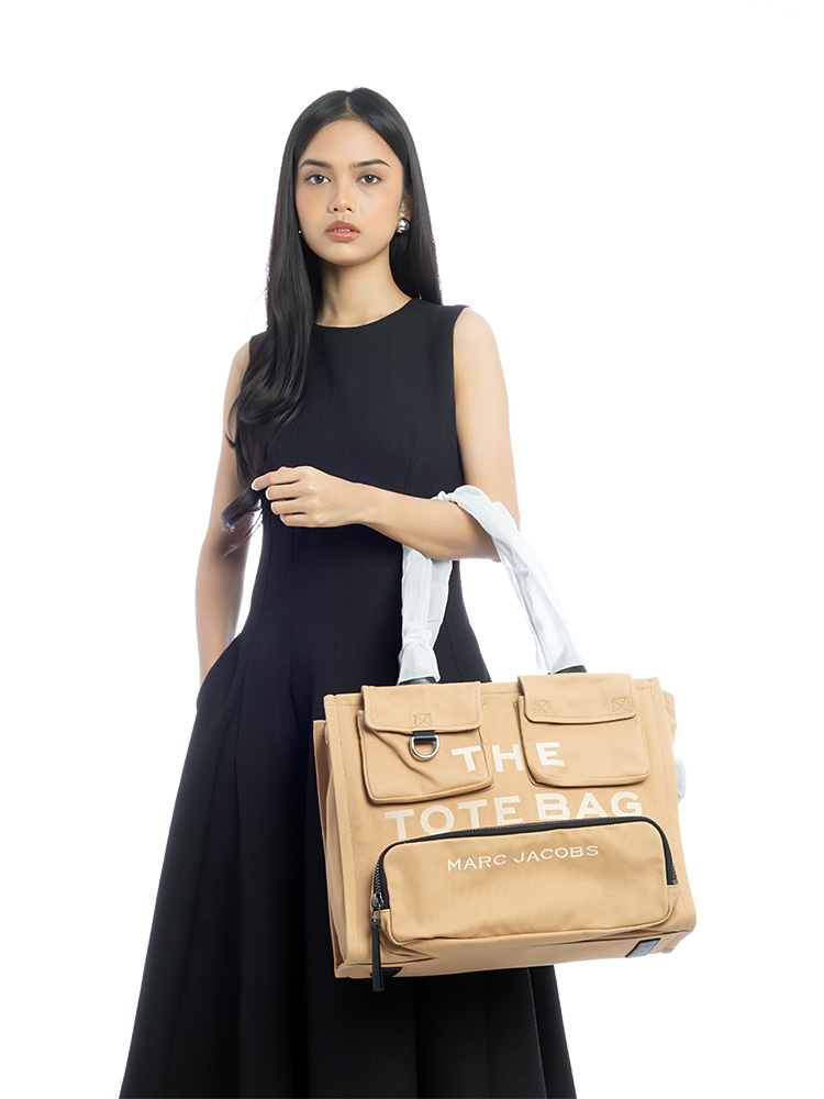 2S4HTT005H03 The Cargo Canvas Large Tote Camel