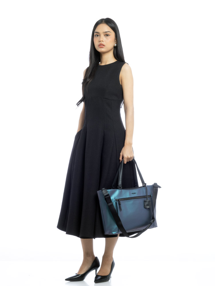 Catarina Medium Tote Iridescent Blue