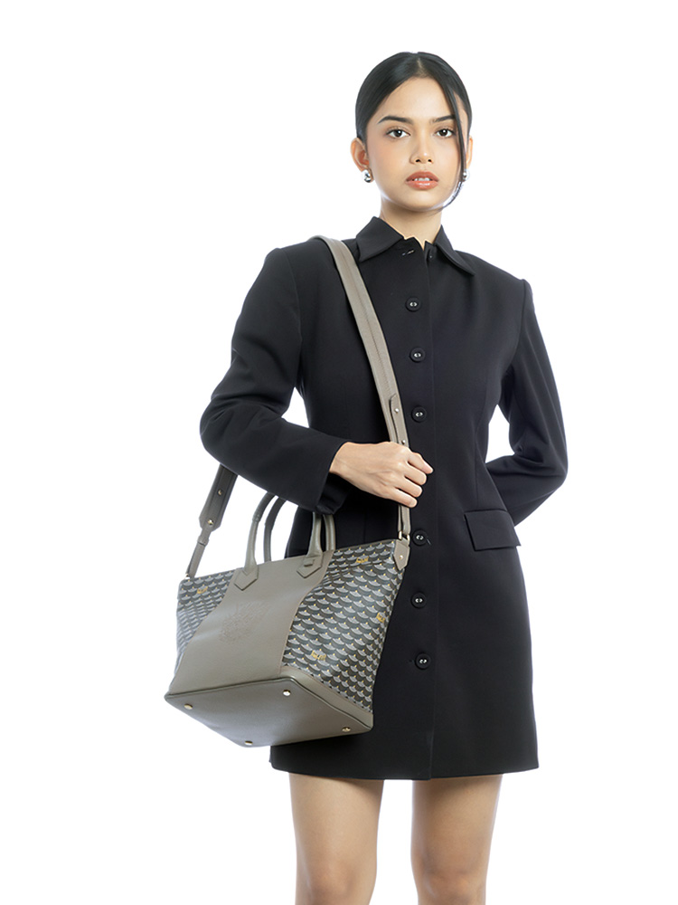 Carry On 22 Tote Grey
