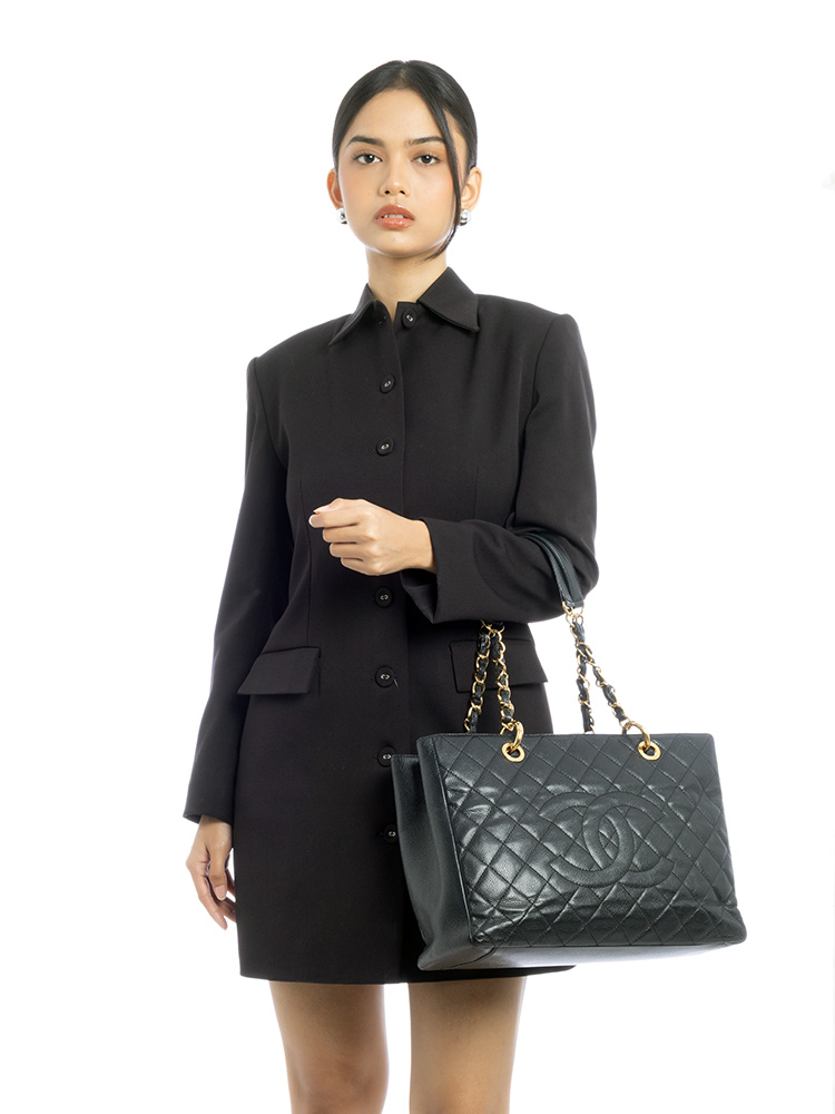 Caviar Grand Shopping Tote GST Black
