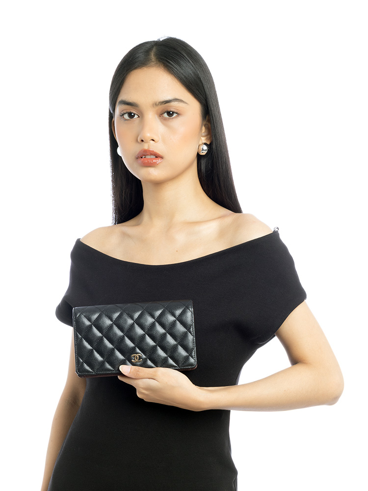 Caviar Yen Continental Wallet Black