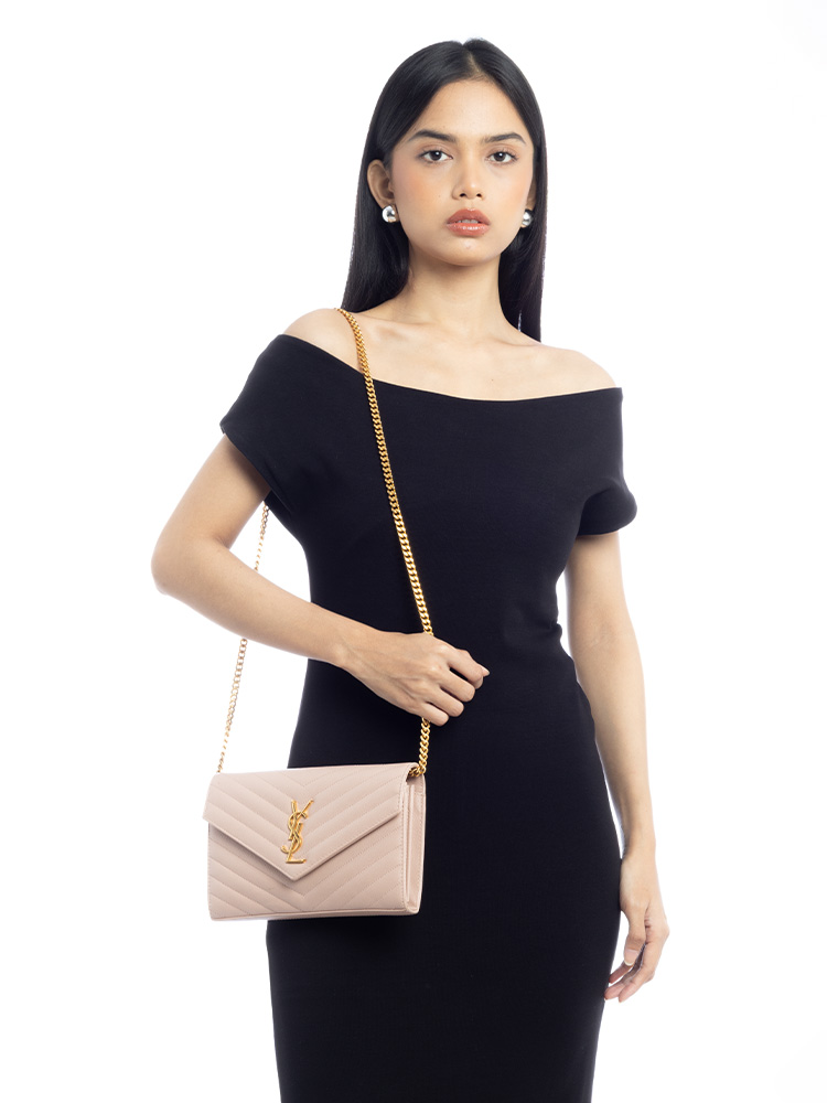Grain De Poudre Matelasse Monogram 22cm Chain Wallet Pale Pink