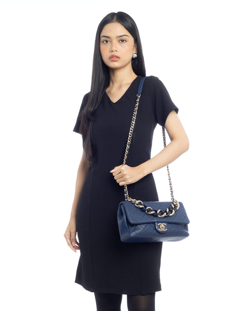 Lambskin Resin Bi-Color Large Chain Flap Bag Navy