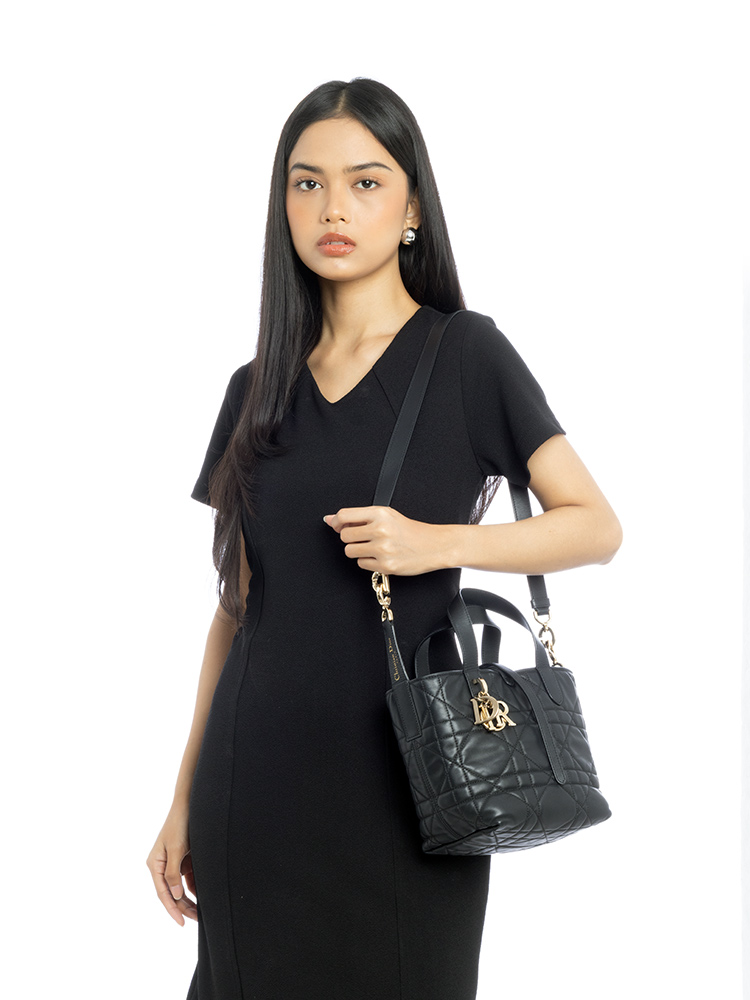 Calfskin Macrocannage Toujours Small Vertical Tote Black