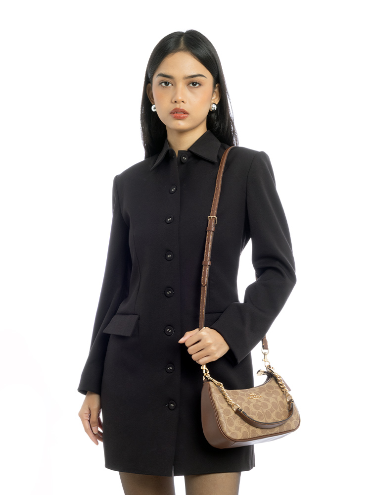 CV933 Signature Teri Shoulder Bag Tan Brown
