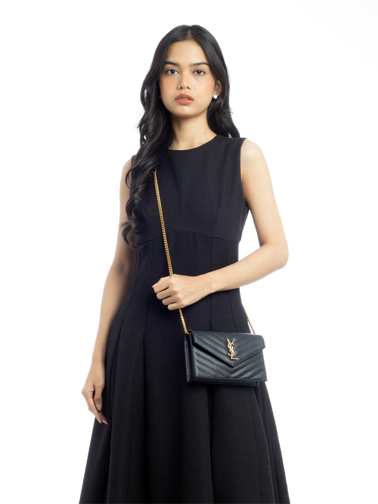 Grain De Poudre Matelasse Monogram 19cm Envelope Chain Wallet Black