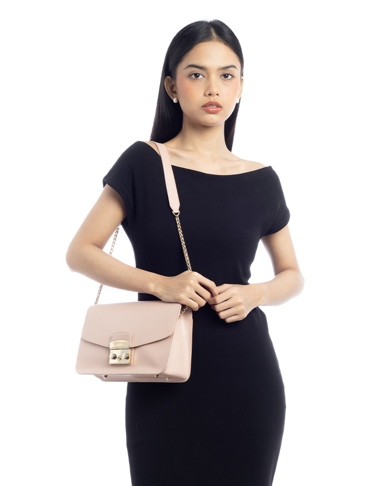 Metropolis Medium Chain Shoulder Bag Moonstone