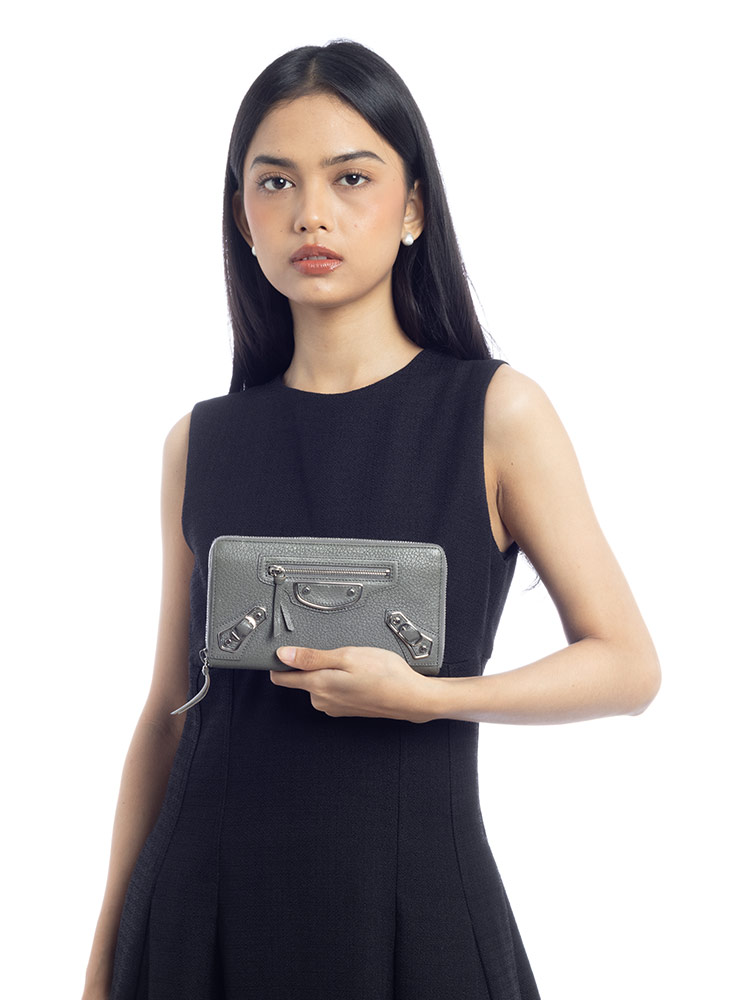 Silver Metallic Edge Zip Wallet Gris Acier