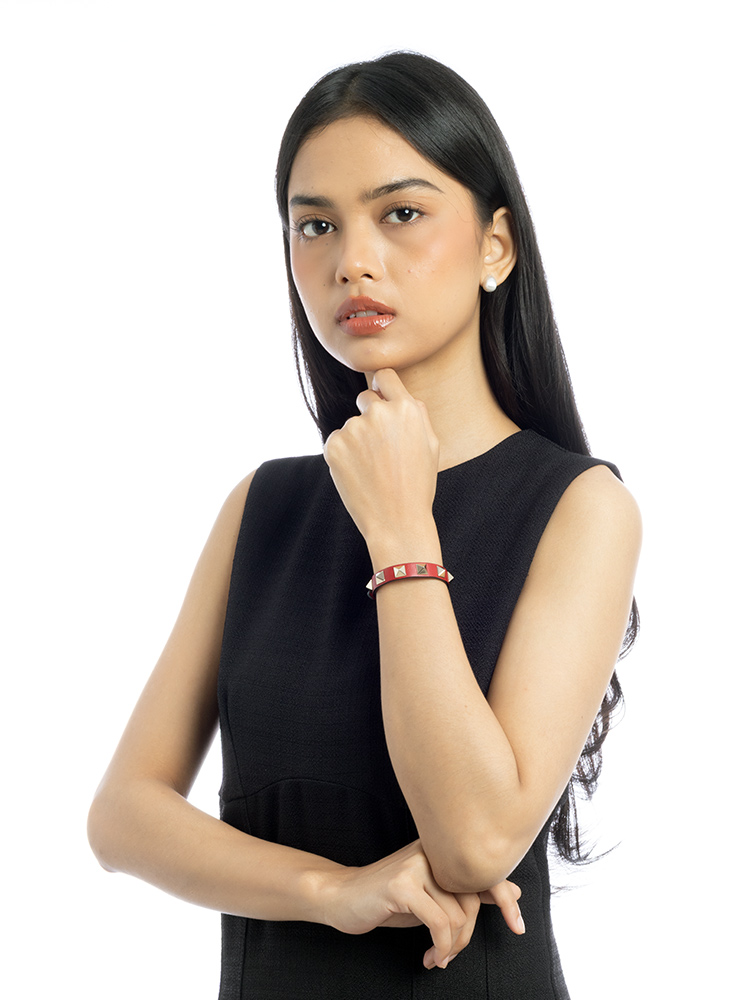 Vitello Rockstud Bracelet Red