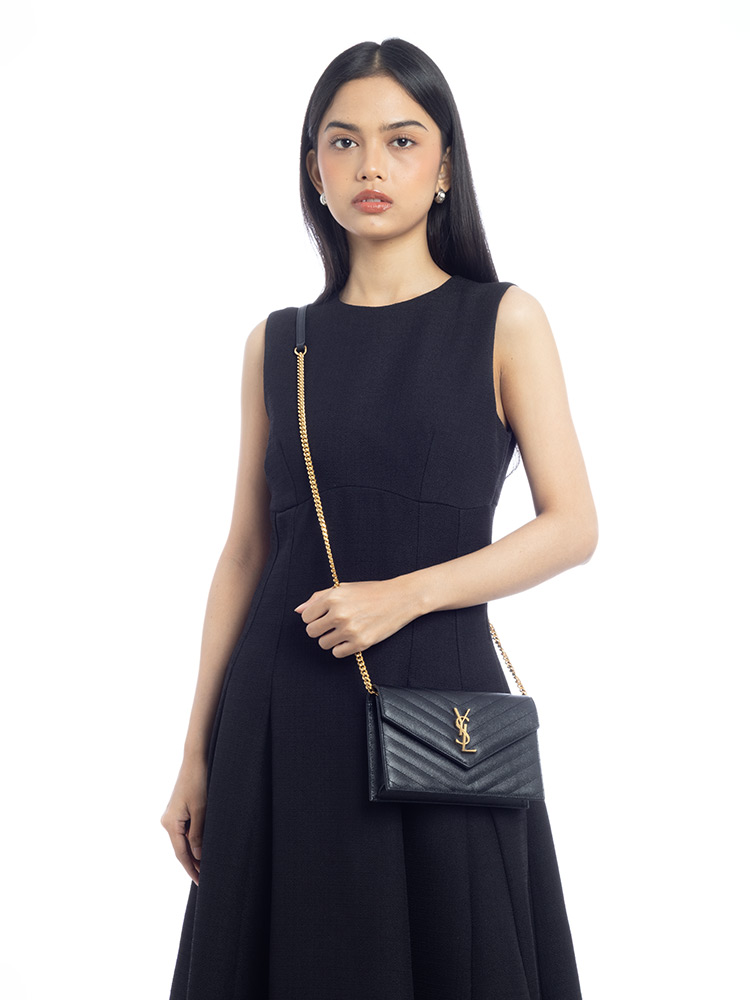 Grain De Poudre Matelasse Monogram 19cm Chain Wallet Black