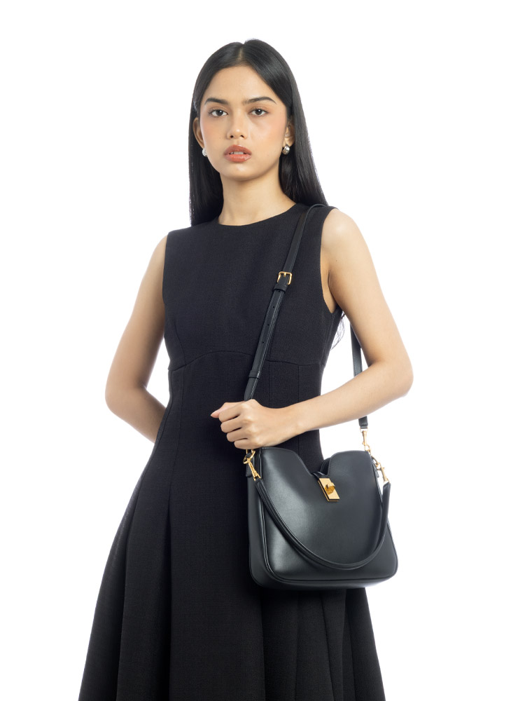 Smooth Calfskin Camille 16 Small Soft Bag Black