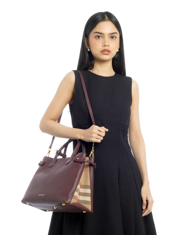 House Vintage Check Banner Medium Tote Mahogany Red