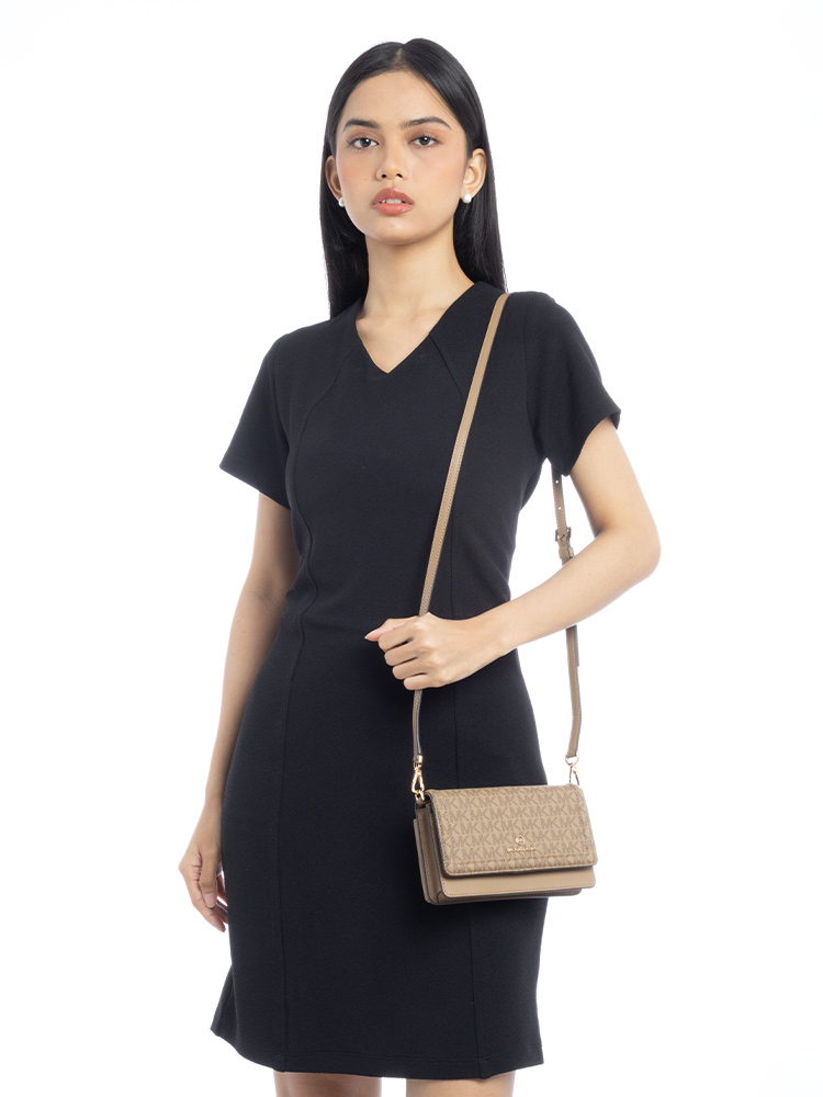 Signature Jet Set Charm Phone Crossbody Husk