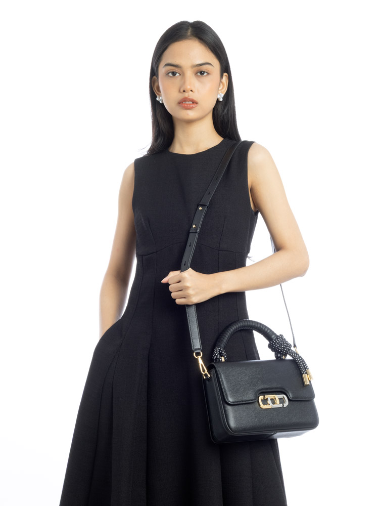 M0017067 The J Link Shoulder Bag Black