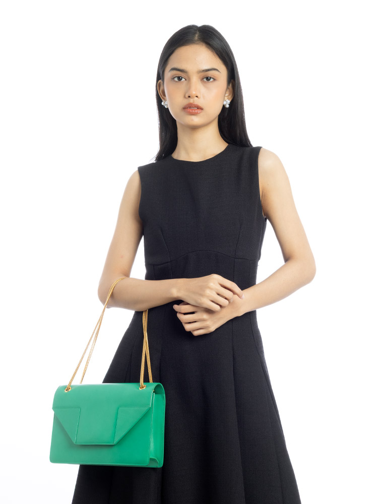 Calfskin Classic Betty Medium Shoulder Bag Green