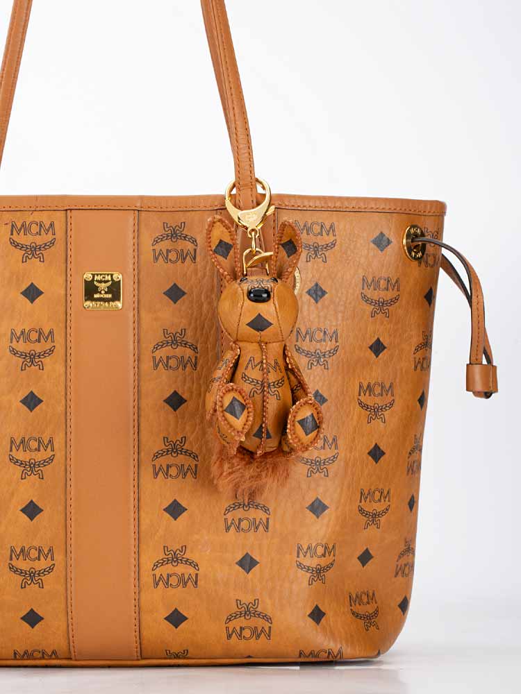 Visetos Park Rabbit Charm Cognac