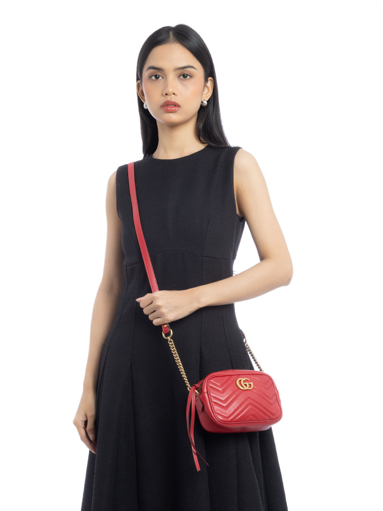 GG Marmont Matelasse Mini Camera Bag Hibiscus Red