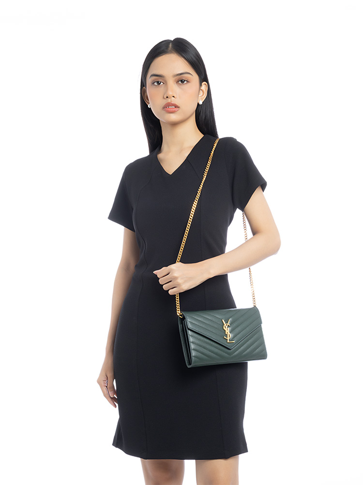 Grain De Poudre Matelasse Monogram 22cm Chain Wallet Dark green