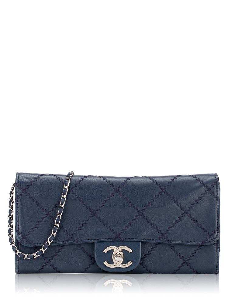 Lambskin Ultimate Stitch Wallet On Chain Navy