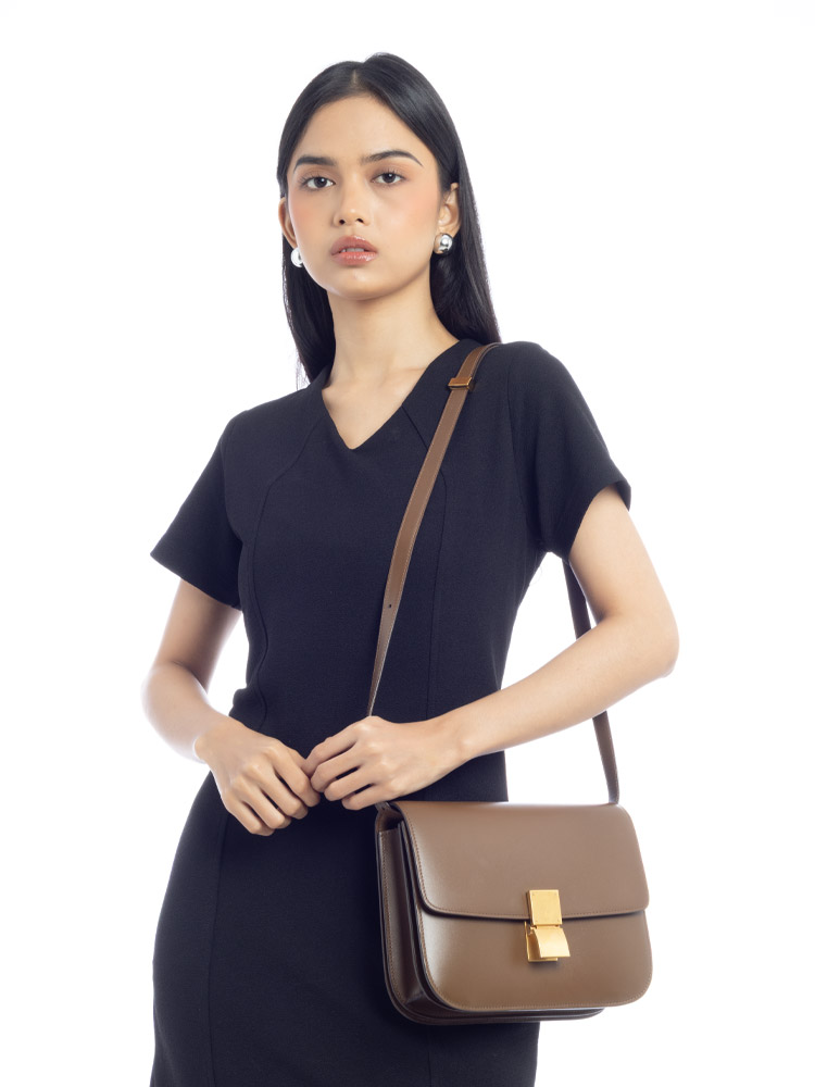 Calfskin Classic Box Medium Flap Bag Camel