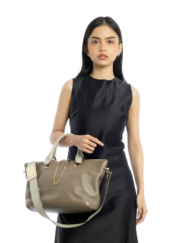 Smooth Calfskin Baylee Medium Tote Cashmere Grey