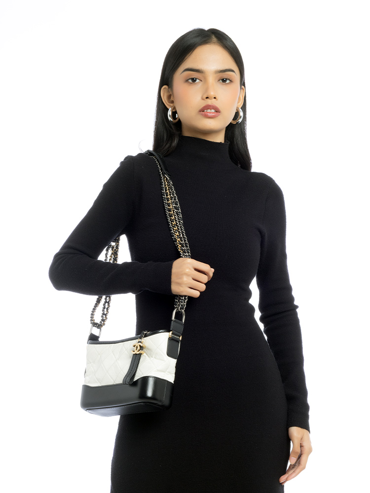Aged Calfskin Gabrielle Small Hobo White Black