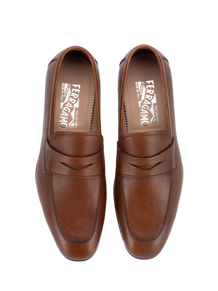 Pebble Calfskin Connor Loafers Brown Sz 6