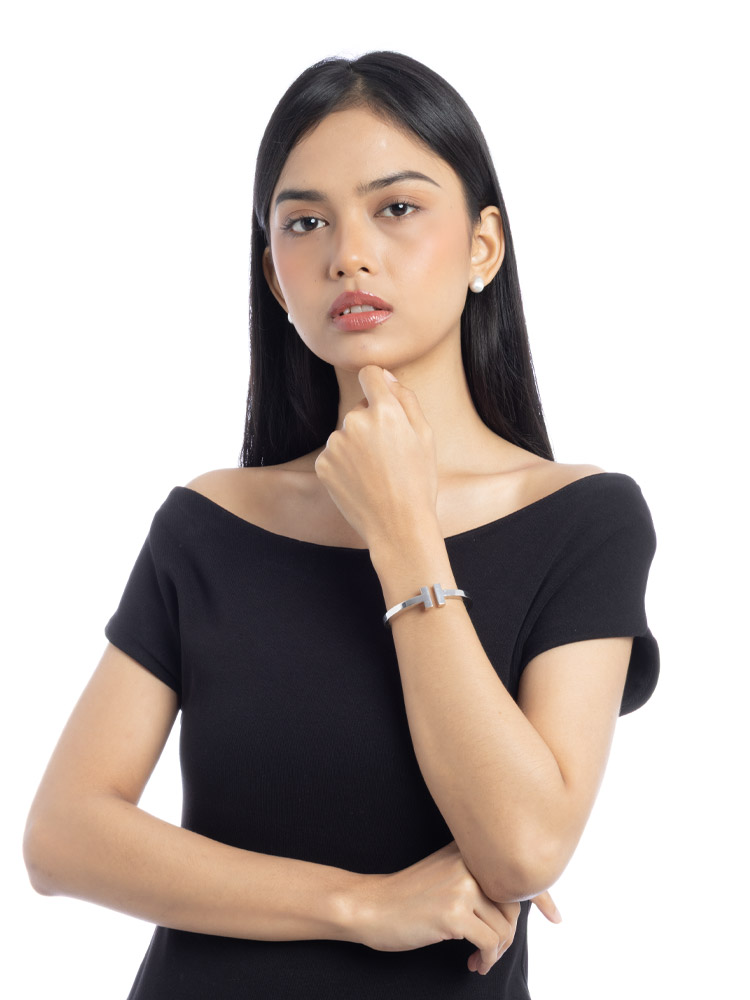 18K White Gold T Square Bracelet
