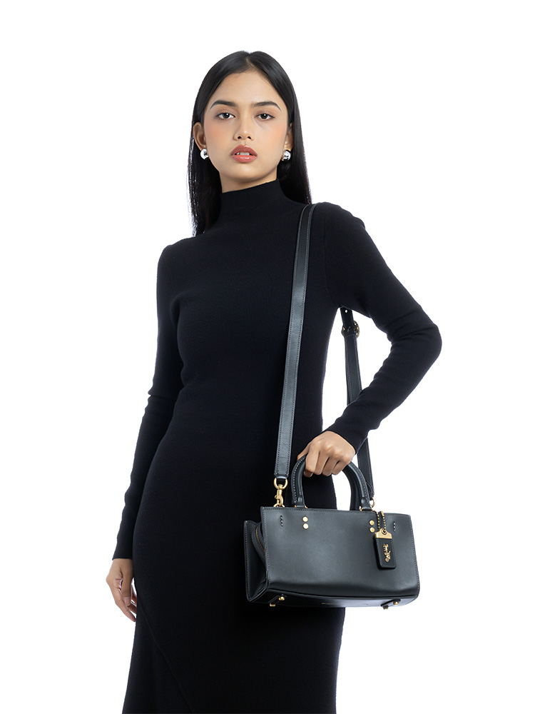 CU047 Rogue 26 Top Handle Bag Black