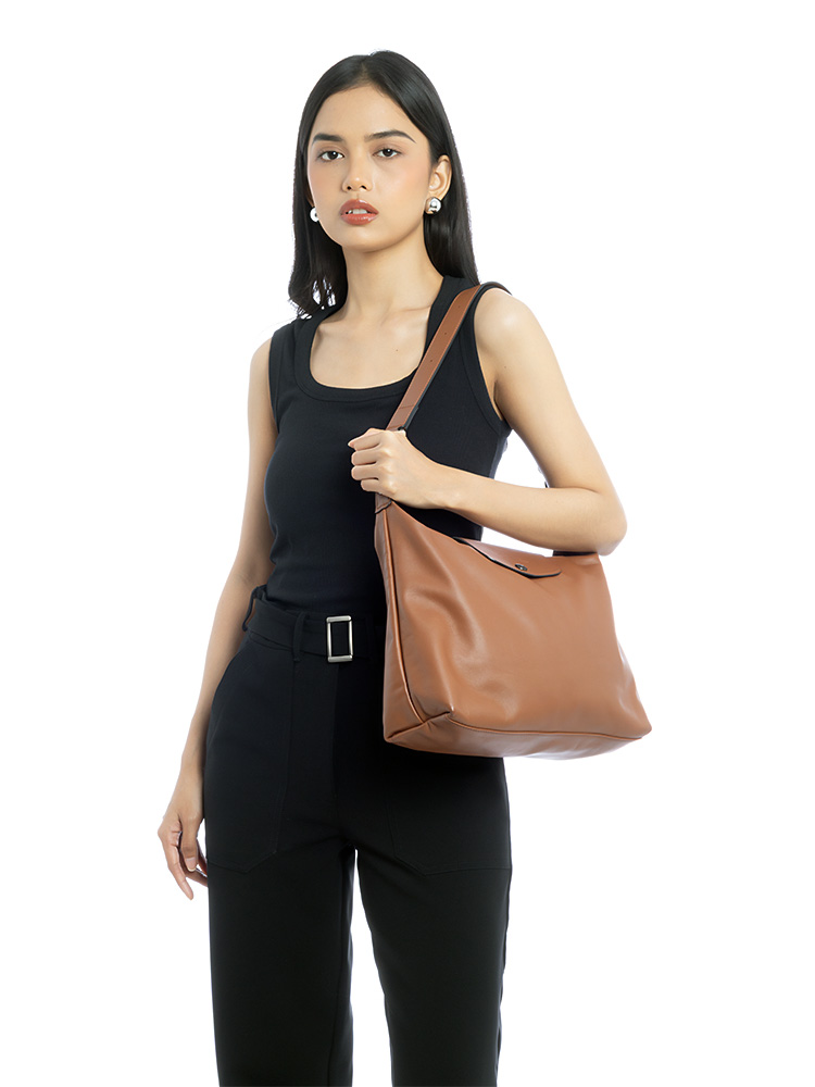 Le Pliage Xtra Medium Hobo Cashew