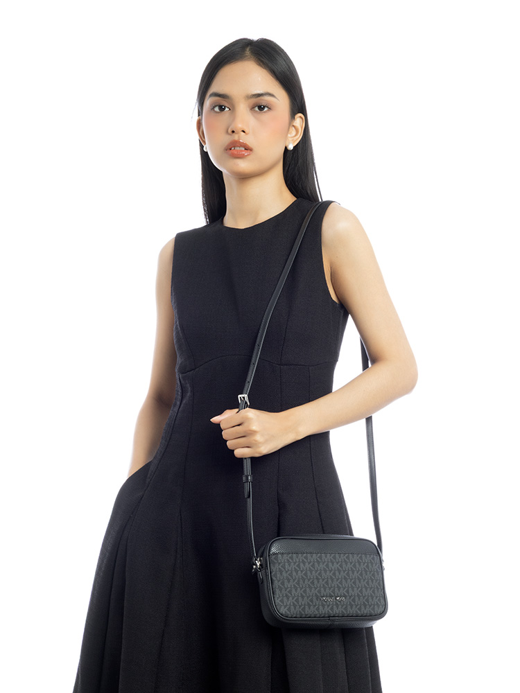 Signature Jet Set Small Camera Bag Black