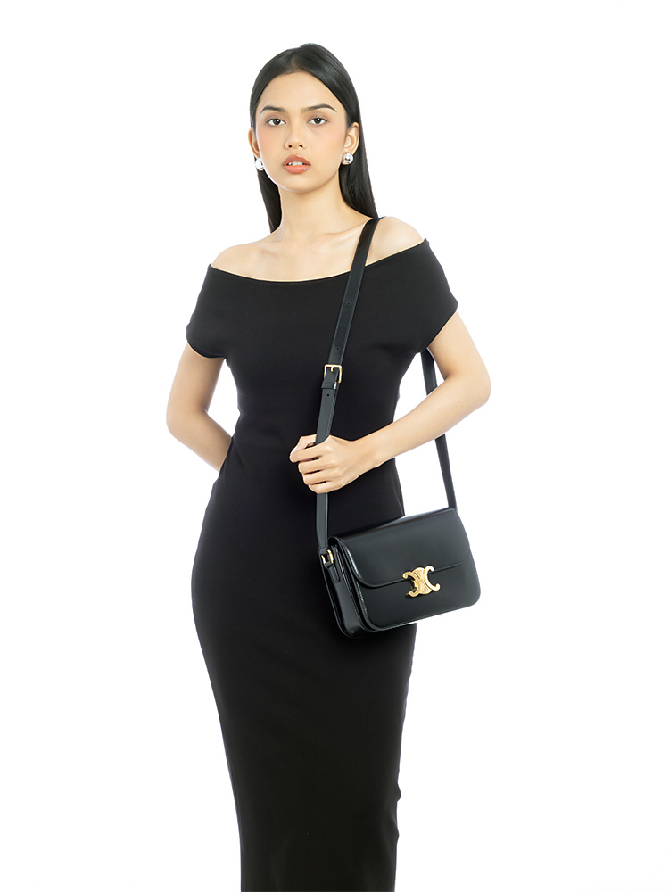 Shiny Calfskin Triomphe Classique Shoulder Bag Black