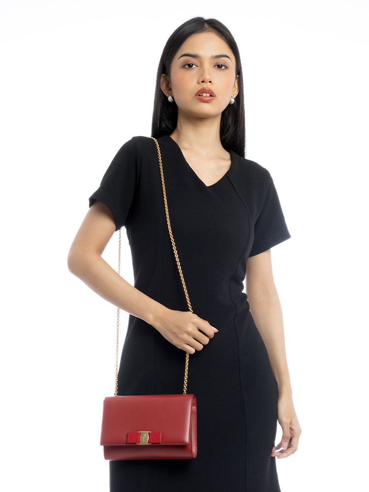Calfskin Miss Vara Bow Mini Chain Crossbody Rosso