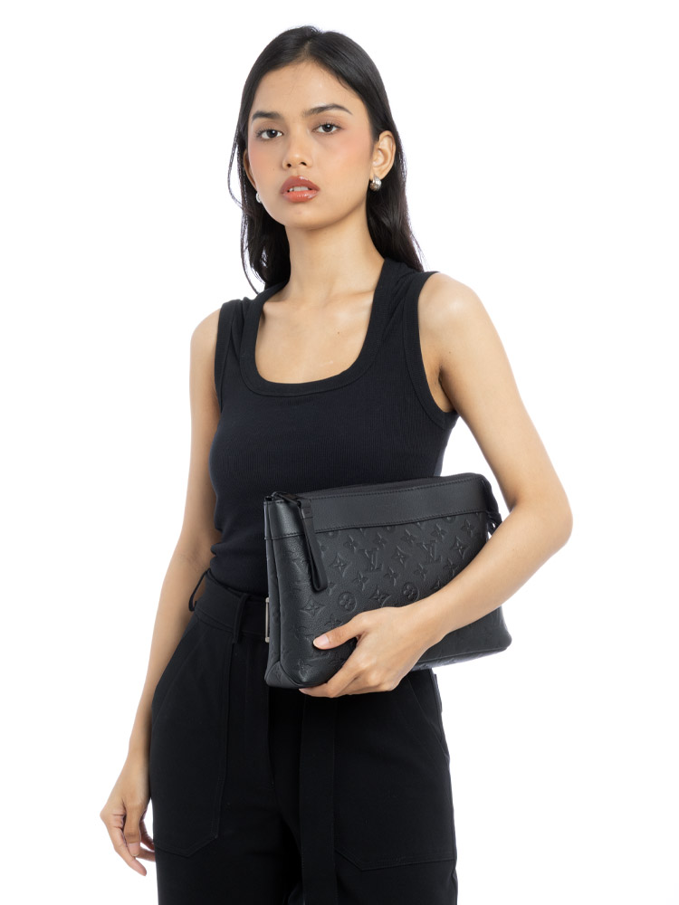 Monogram Shadow Souple Pochette Voyage Black