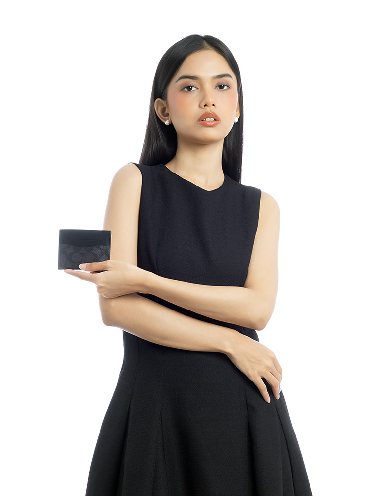 CW366 Signature Slim ID Card Case Charcoal Black