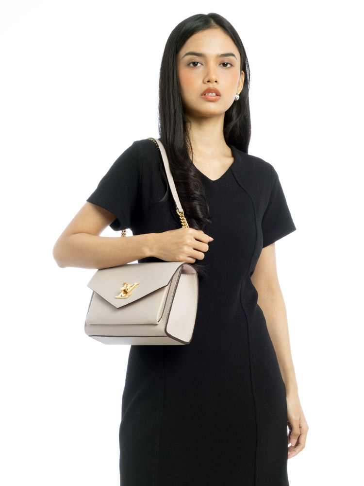 Soft Calfskin Mylockme BB Chain Bag Greige