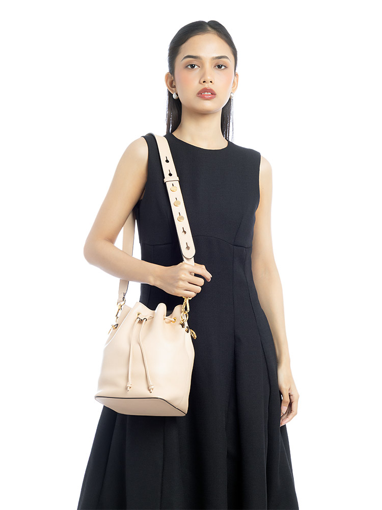 Vitello Grace Mon Tresor Grande Bucket Bag Plaster