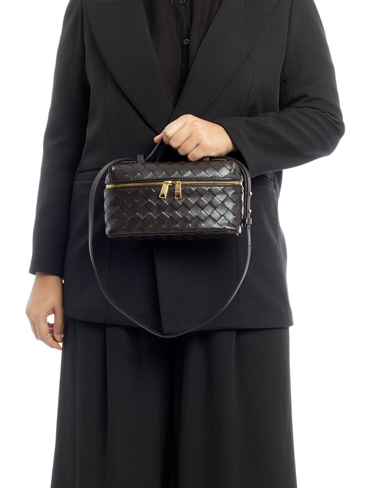 Calfskin Intrecciato Bang Bang Vanity Case Fondant
