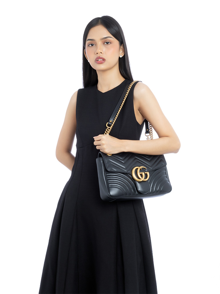 Calfskin GG Marmont Matelasse Medium Shoulder Bag Black