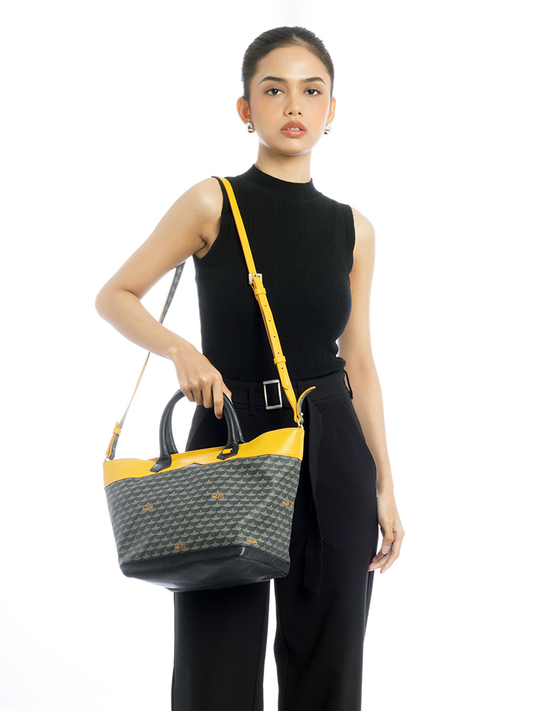 Carry On 22 Tote Yellow